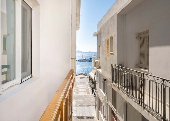 Ammos Deluxe Double Room AmazeU