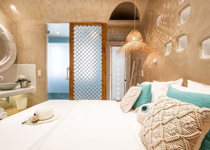 Ammos Deluxe Double Room AmazeU