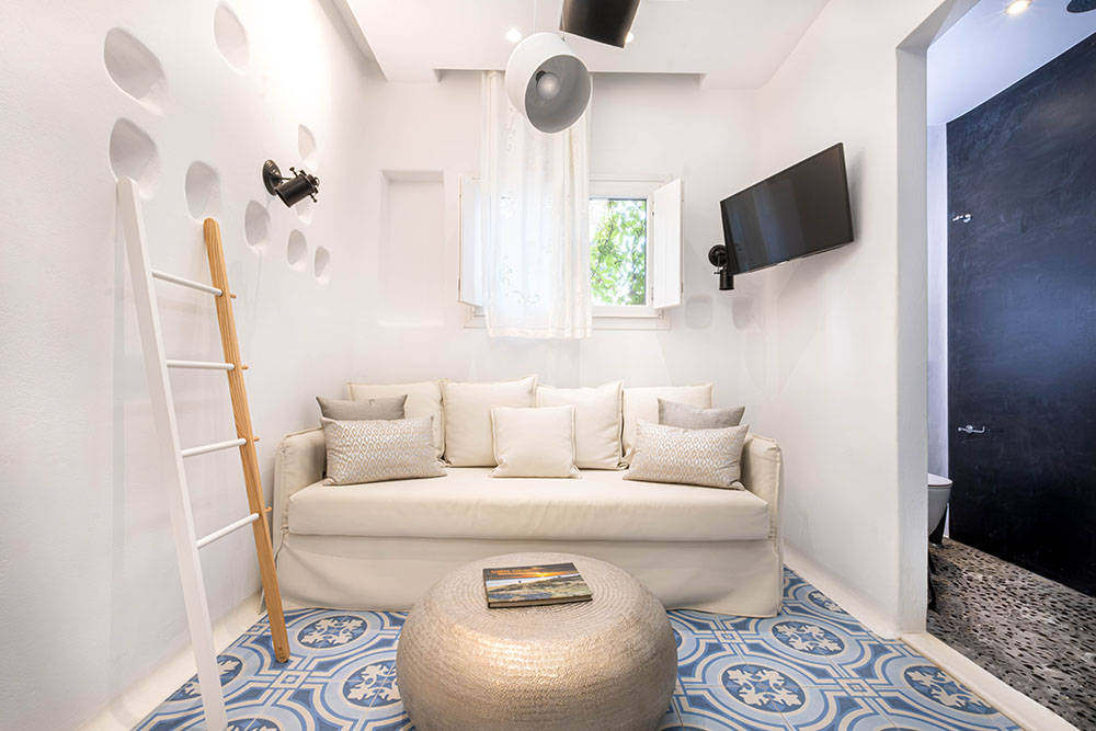 AmazeU in Chora Naxos